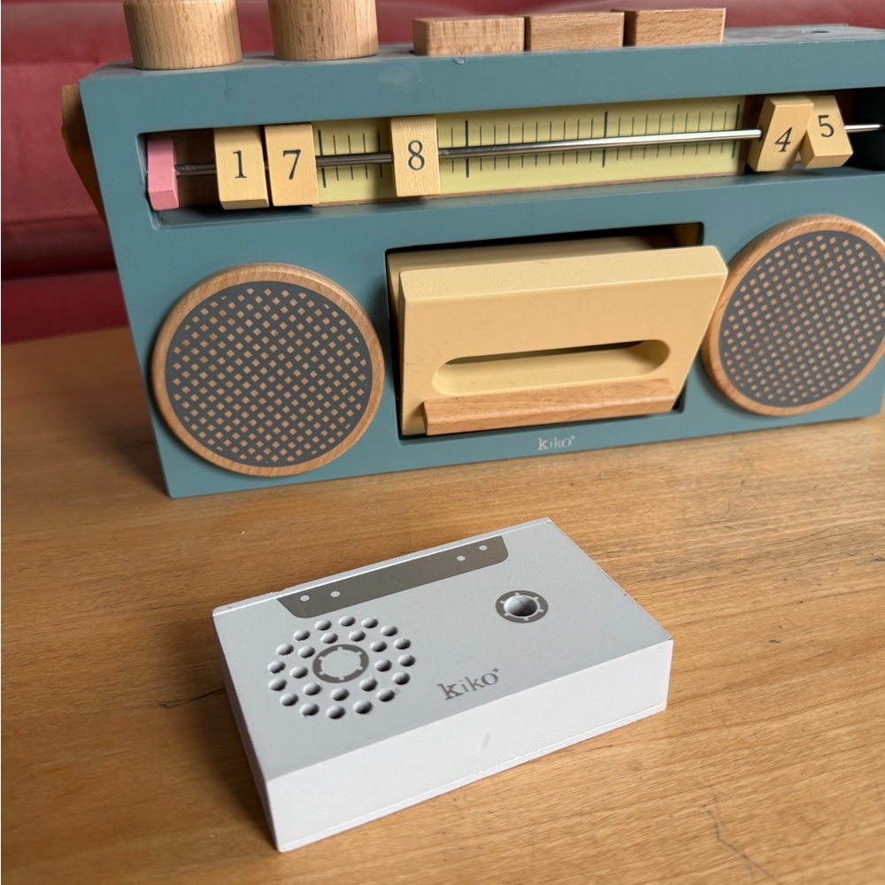 Kiko & gg Retro Wooden Radio Toy in blue. records your voice and plays it back - Picture 6 of 7